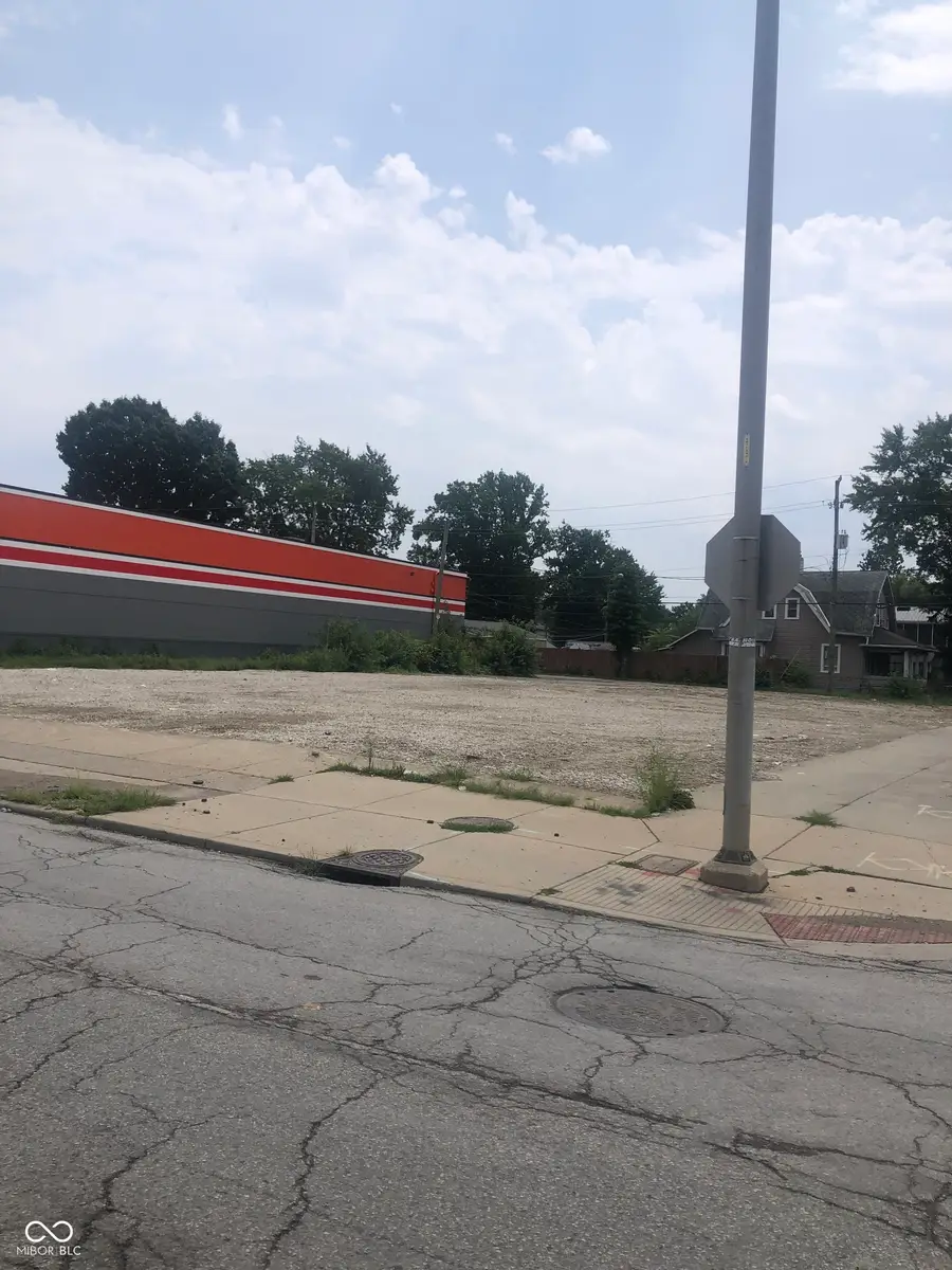 3839 E Washington, Indianapolis, IN 46201 - #2