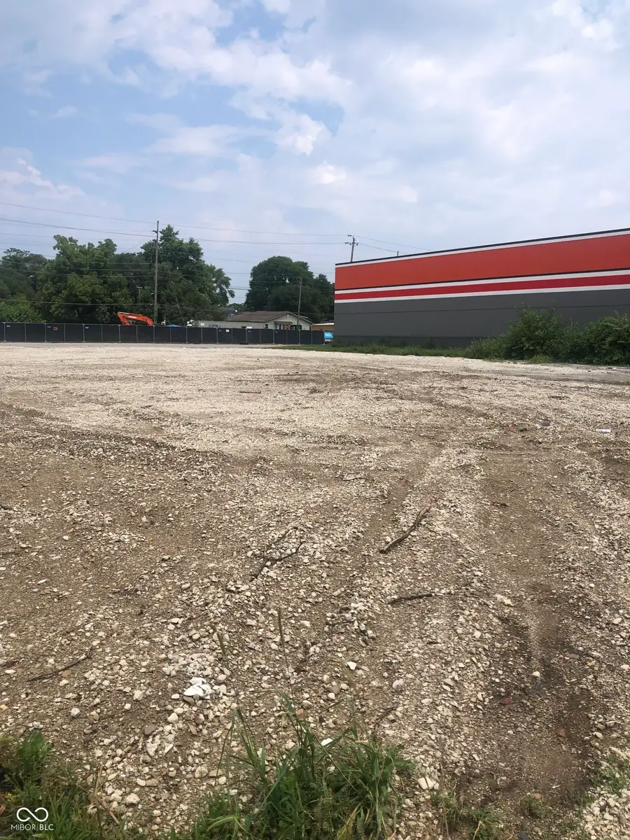 3839 E Washington, Indianapolis, IN 46201 - #3