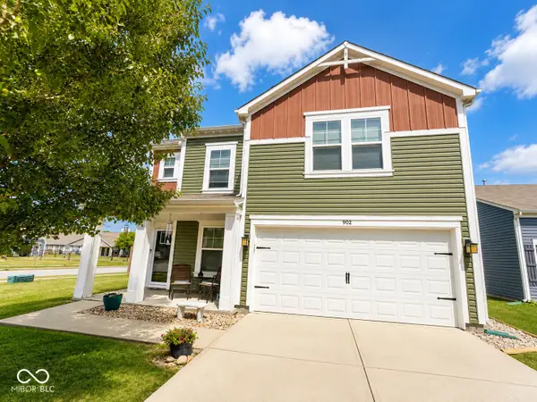 902 Olmsted Court, Shelbyville, IN 46176