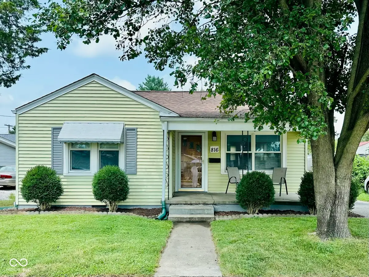 816 Jackson Street, Seymour, IN 47274 - #1