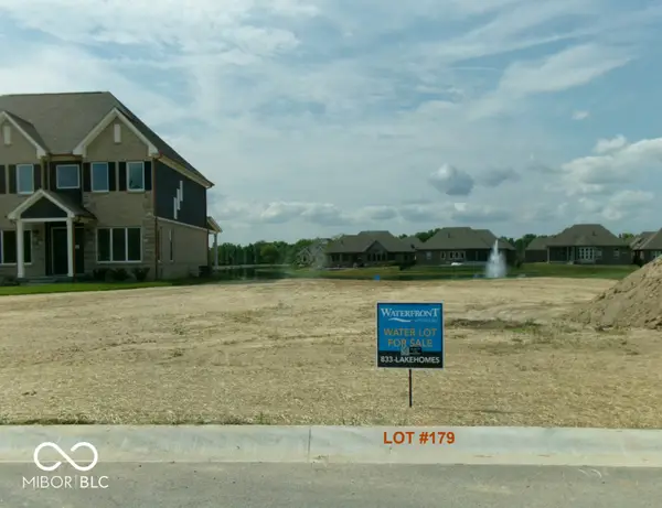 4229 Stone Lake Drive, Zionsville, IN 46077