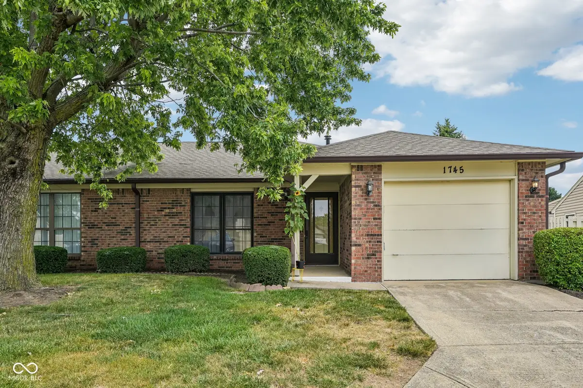 1745 N Wellesley Commons, Indianapolis, IN 46219 - #1