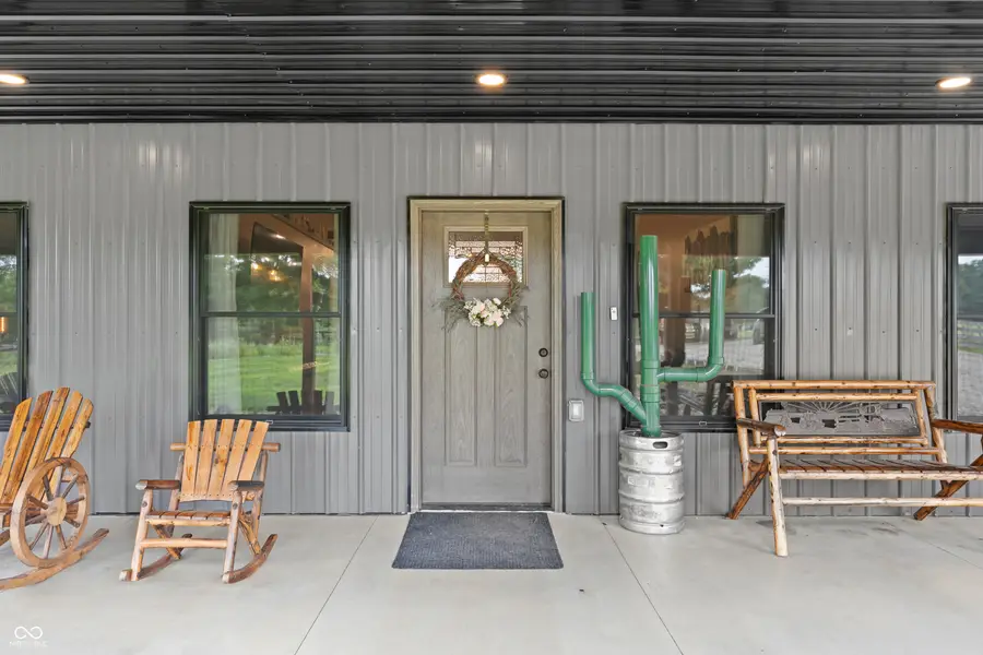 8513 E Green Acres Road, Columbus, IN 47201 - #3