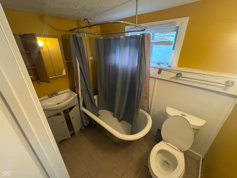 2524 Paris Avenue, Indianapolis, IN 46208 - #2