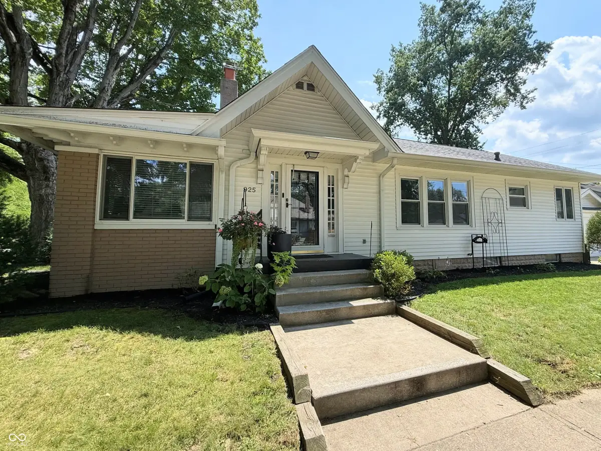 925 E 55th Street, Indianapolis, IN 46220 - #1