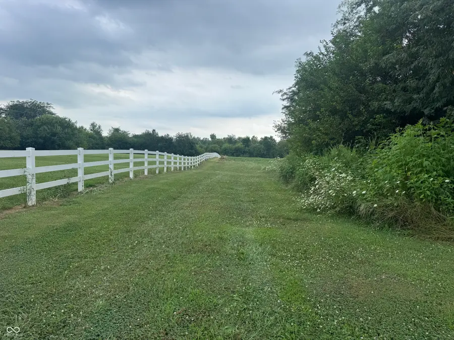 300 E South, Greenfield, IN 46140 - #2