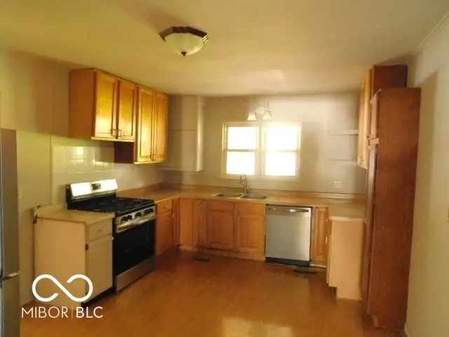 323 N Desart Street, Brazil, IN 47834 - #3