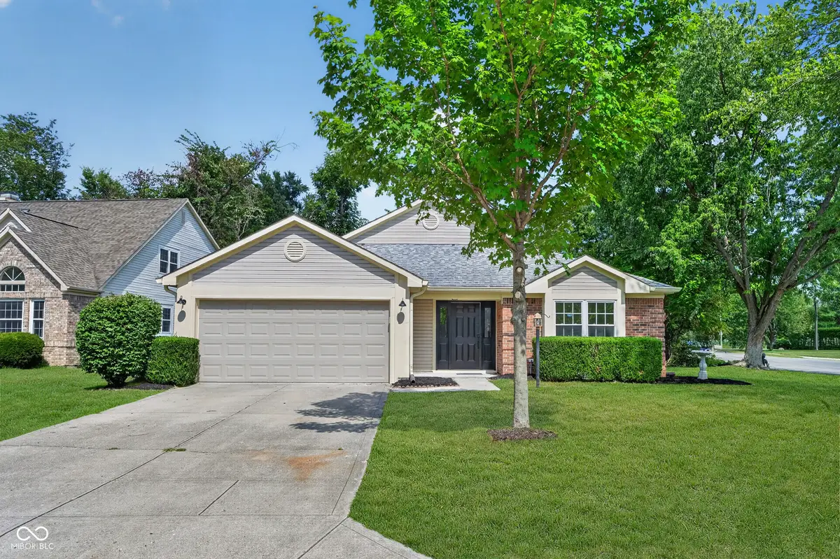 6475 Hunters Green Circle, Indianapolis, IN 46278 - #1