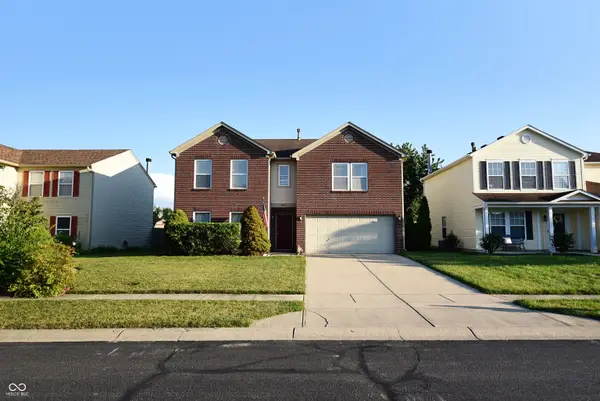 6827 W Burlington Drive, McCordsville, IN 46055