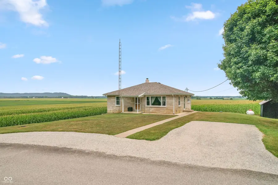 1100 E Delaney Millport Road, Vallonia, IN 47281 - #2