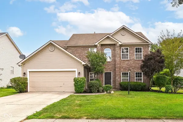 13815 Fernleaf Way, Carmel, IN 46033