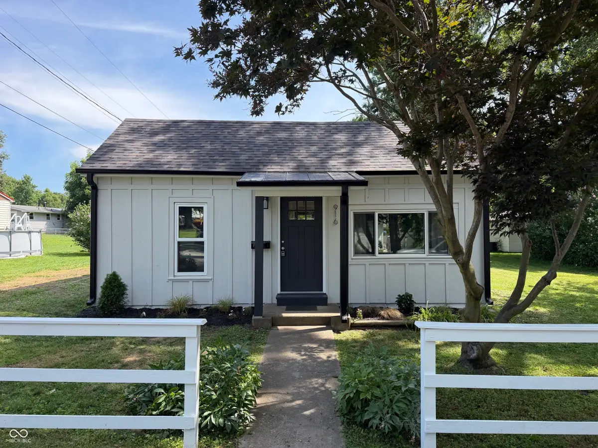 916 Union Street, Covington, IN 47932 - #1