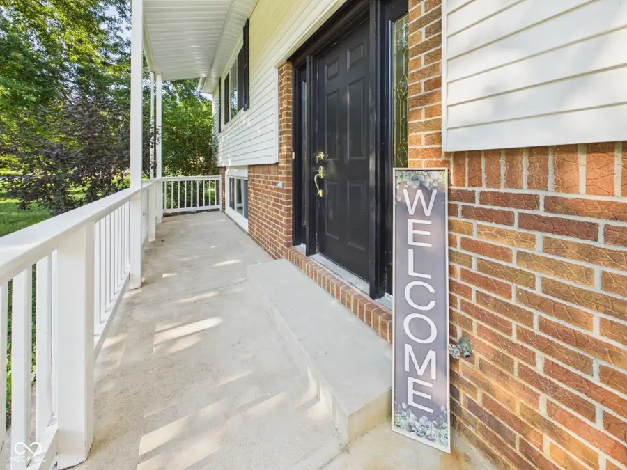906 Whitmore Street, Anderson, IN 46012 - #2