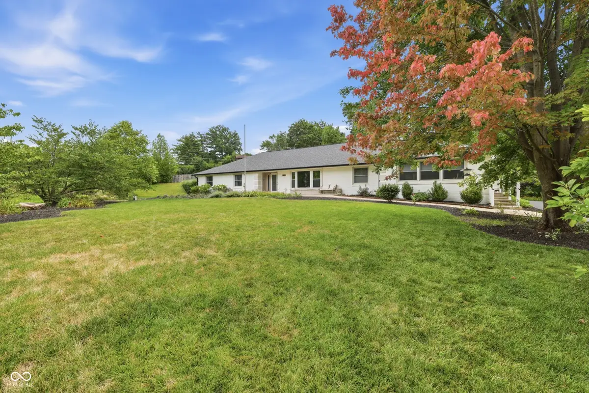 651 Spring Hills Drive, Zionsville, IN 46077 - #1