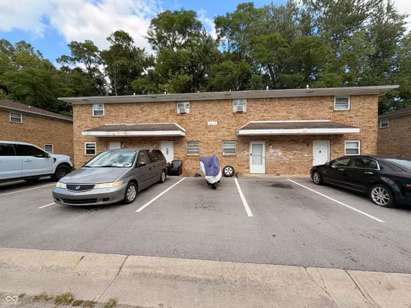 1013 Valley View Drive, Plainfield, IN 46168