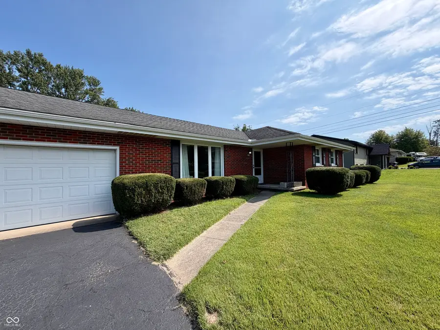8136 E Hoover Drive, Seymour, IN 47274 - #2