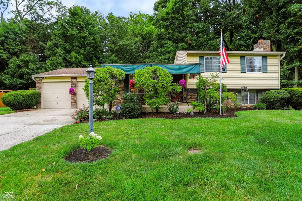 6536 Woodford Lane, Indianapolis, IN 46237 - #1