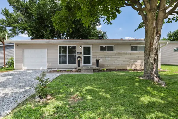 2020 Newcomer Lane, Beech Grove, IN 46107
