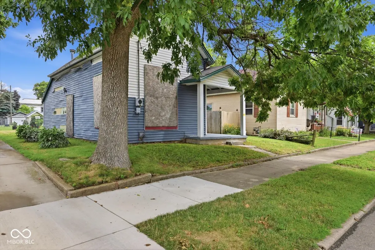 332 W Taylor Street, Shelbyville, IN 46176 - #1