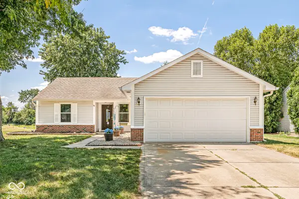 814 Millbrook Drive, Avon, IN 46123