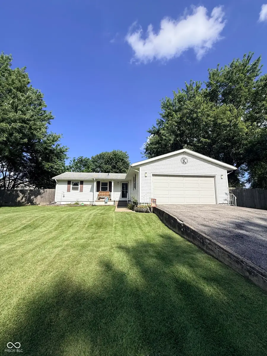 308 Delwood Drive, Covington, IN 47932 - #2