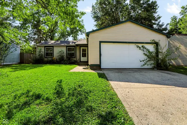 916 Waring Drive E, Indianapolis, IN 46229