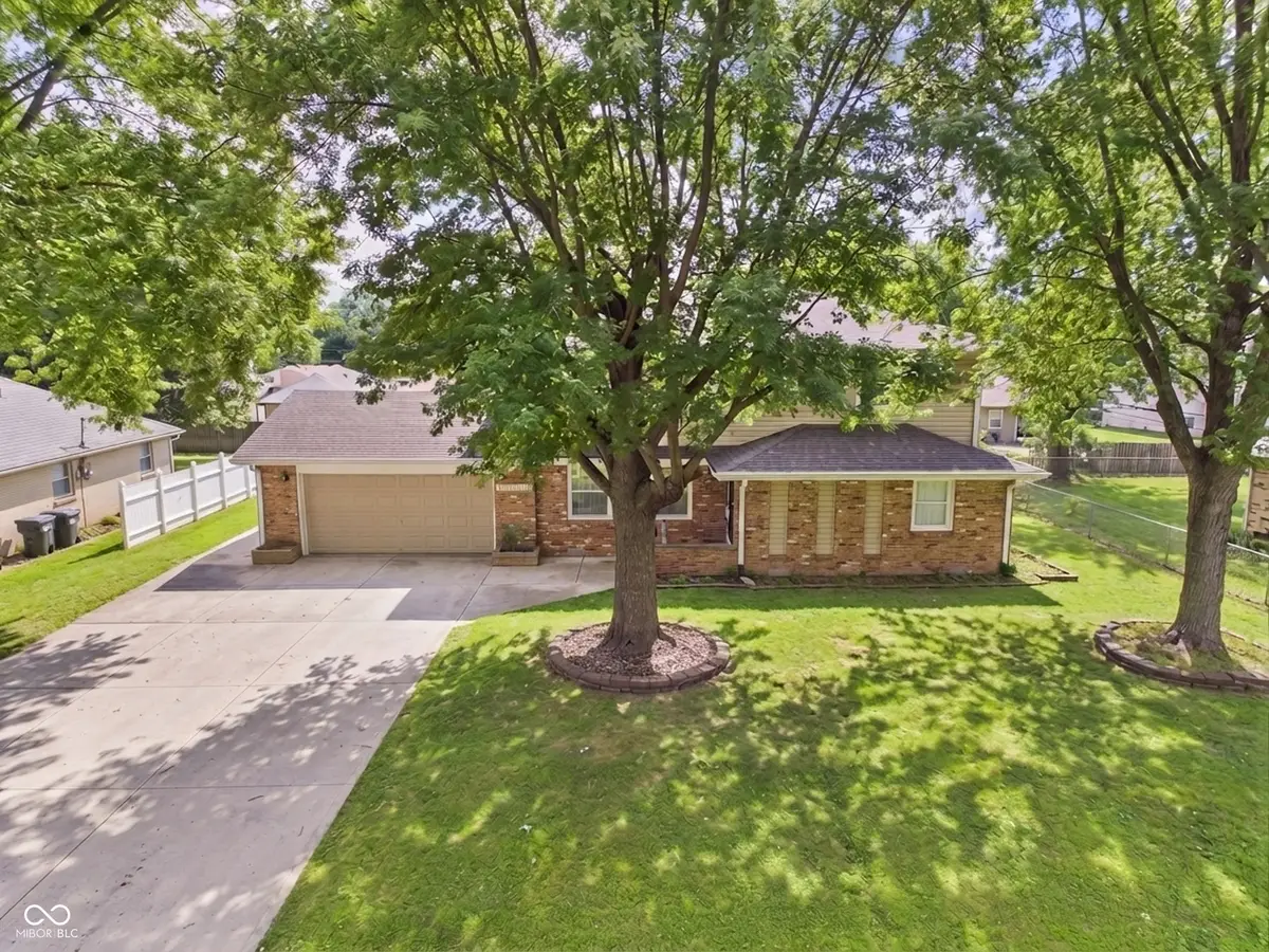 4412 Alhambra Drive, Anderson, IN 46013 - #1
