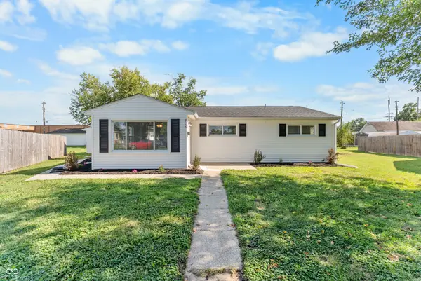 904 Twin Circle Drive, Seymour, IN 47274