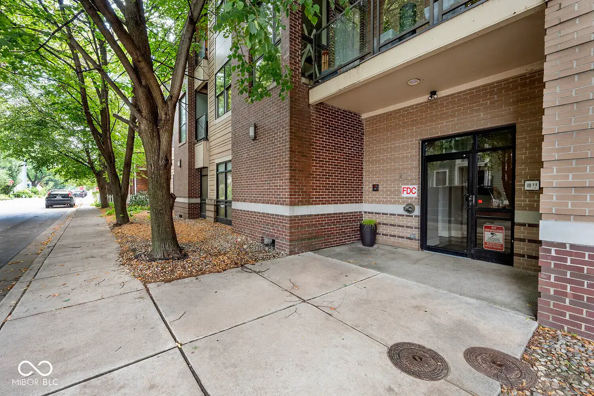 233 E St Joseph Street E #3H, Indianapolis, IN 46202 - #1