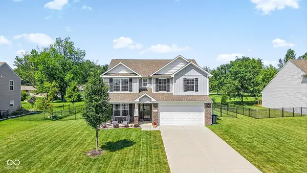 80 Blue Lace Drive, Whiteland, IN 46184