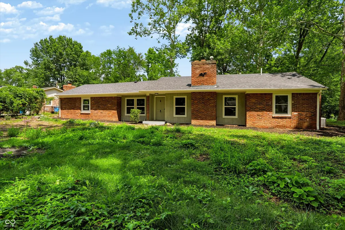 10465 Woodlawn Drive, Carmel, IN 46280 - #1