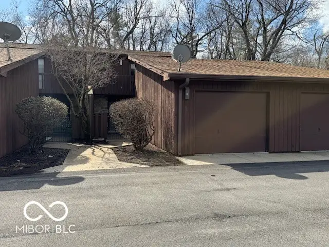 401 S 29th Street #2, Terre Haute, IN 47803 - #2