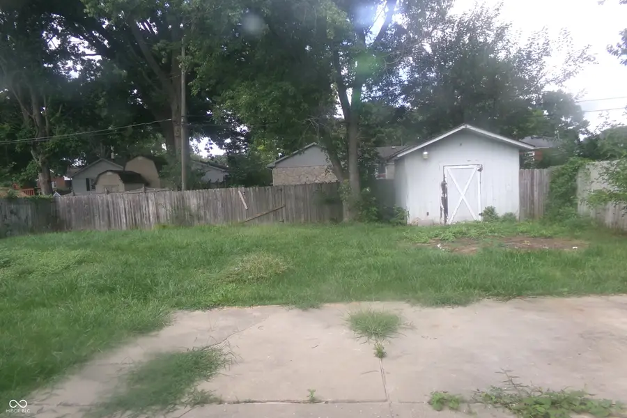 414 S Kenmore Road, Indianapolis, IN 46219 - #3