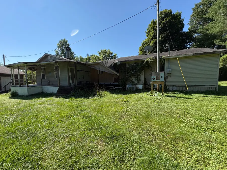 887 E State Road 42 E, Cloverdale, IN 46120 - #2