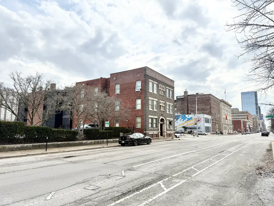 801 N Pennsylvania Street #A-B, Indianapolis, IN 46204 - #2