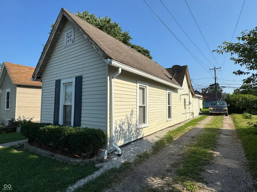 539 W Pike Street, Martinsville, IN 46151 - #3