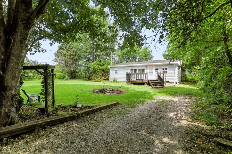 979 E State Road 42 Road, Cloverdale, IN 46120 - #3