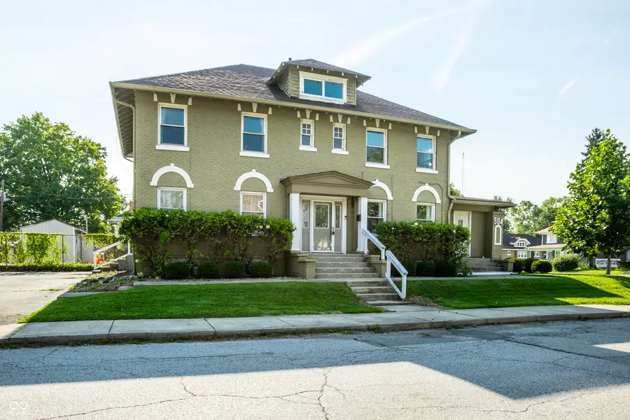 904 E 38th Street, Indianapolis, IN 46205 - #3