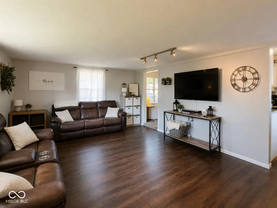 663 Van Avenue, Shelbyville, IN 46176 - #3