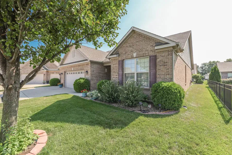 6129 Arctic Circle, Indianapolis, IN 46237 - #2