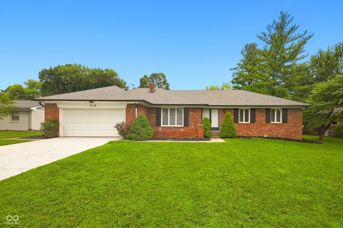 618 Brookview Drive, Greenwood, IN 46142 - #1