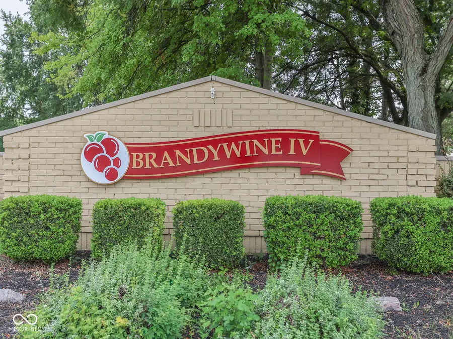 832 Leatherwood Drive, Greenwood, IN 46143 - #2