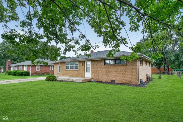 726 E School Street, Anderson, IN 46012