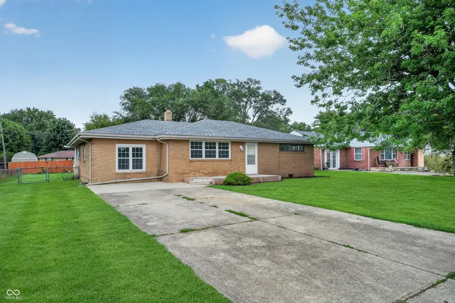 726 E School Street, Anderson, IN 46012 - #2