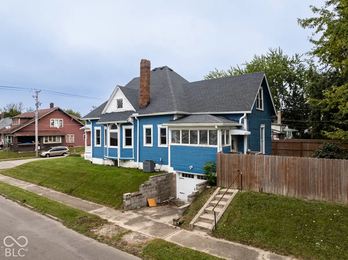 401 E 7th Street, Muncie, IN 47302 - #1