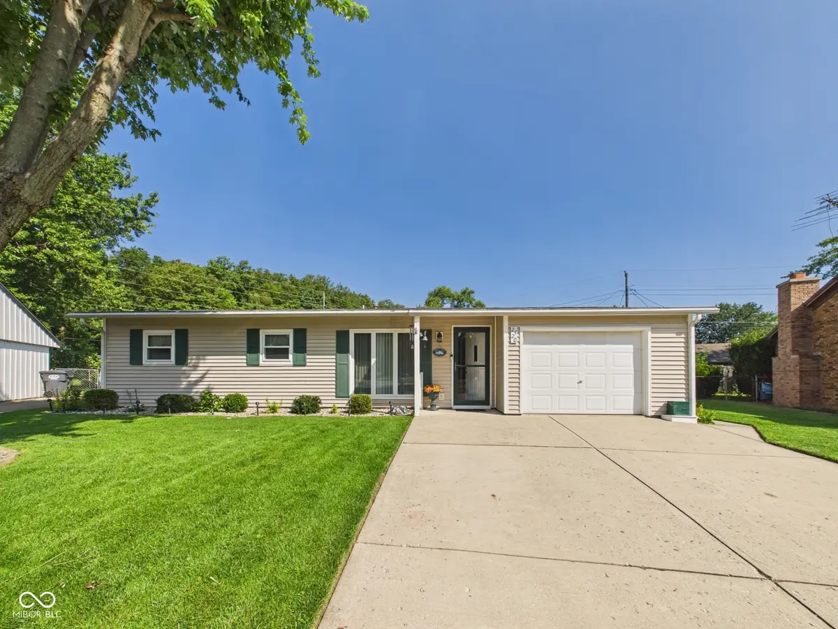2420 Bramble Way, Anderson, IN 46011 - #1