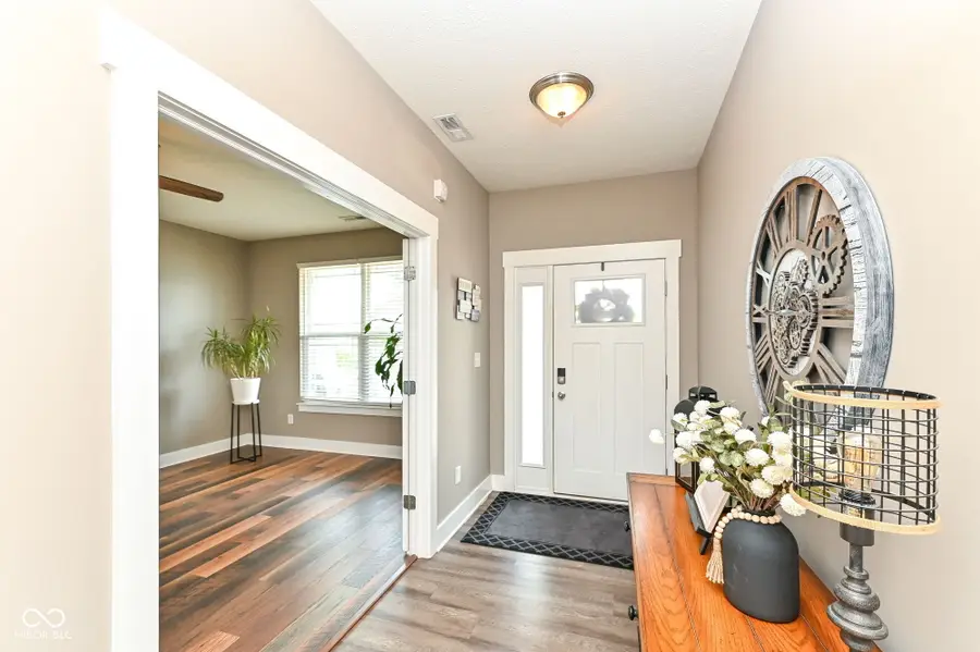 1664 Devonshire Avenue, Avon, IN 46123 - #2