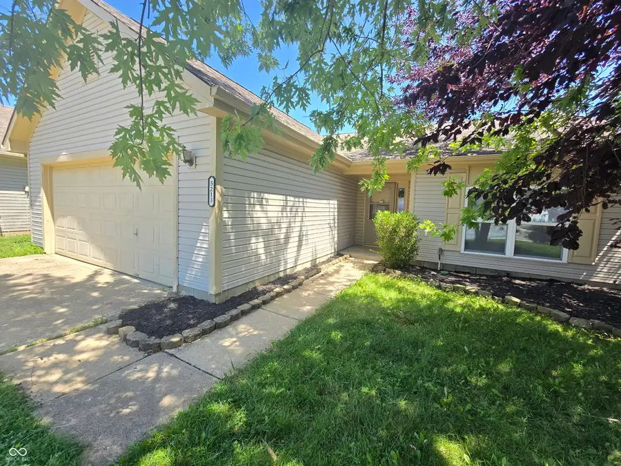 5213 Lakeside Manor Drive, Indianapolis, IN 46254 - #2