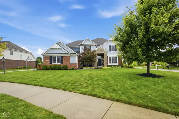 14603 Edgebrook Drive, Fishers, IN 46040