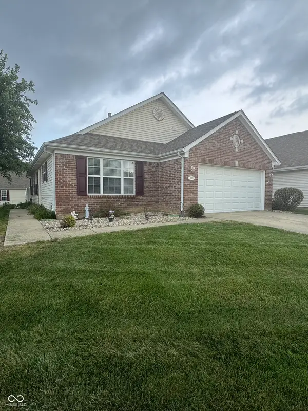 909 W Lincoln Park West Drive, Greenwood, IN 46142